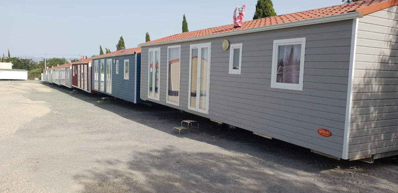 Exposición de caravanas y autocaravanas de segunda mano en Puerto Lumbreras