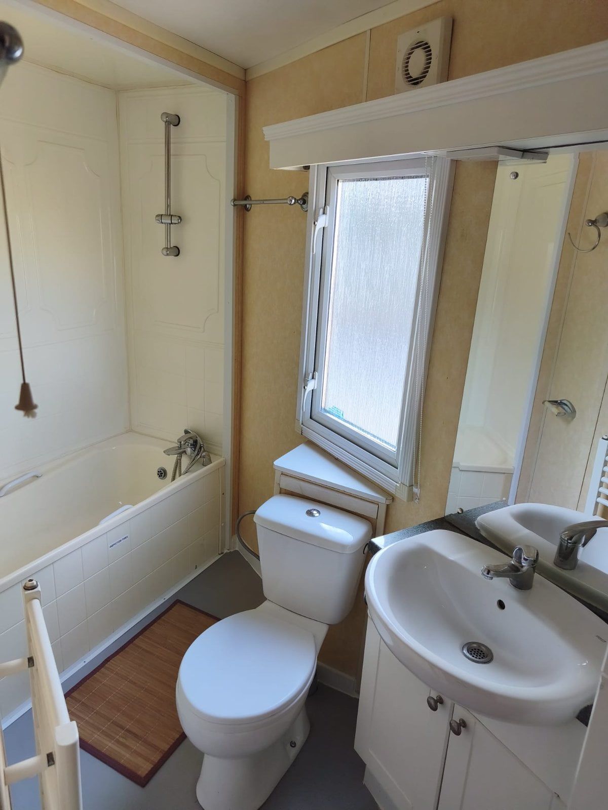 BK Senator — mobil home en venta de segunda mano, ocasión y premium