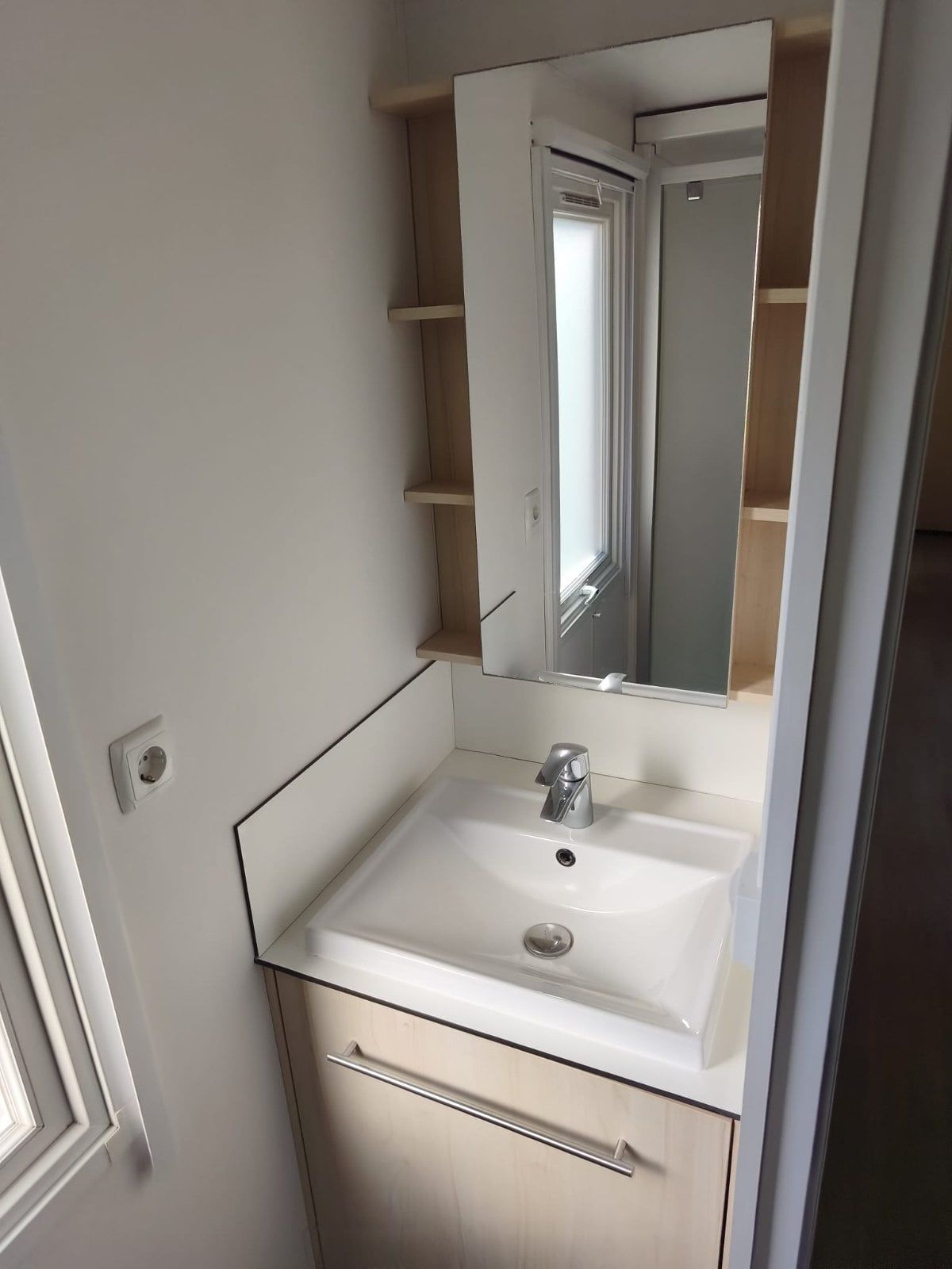 Trigano Gris 2 — mobil home en venta de segunda mano, ocasión y premium